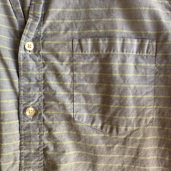 J crew men’s button down - Picture 1 of 3